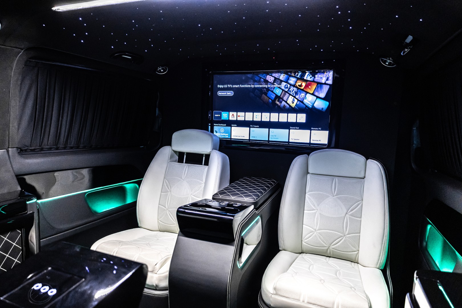 2025 MERCEDES-BENZ V300 MAYBACH | GCC SPEC 